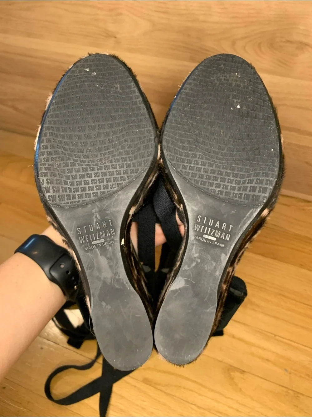 Stuart Weitzman  x Theodora & Callum Leopard Print Wedge Heels - Size 7.5 - Picture 5 of 8